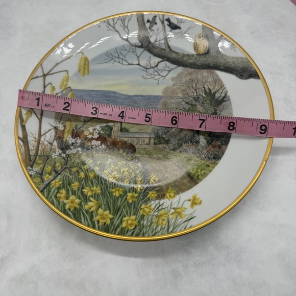 Limited Edition Decorative Plate with Scenic Landscape Design by Peter Barrett - Picture 4 of 6